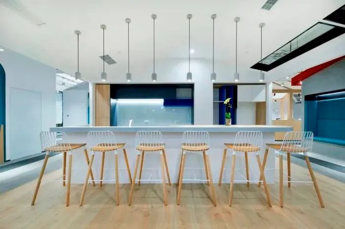 吧臺(tái) 吧臺(tái)