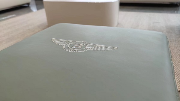 頂級(jí)粒面皮革 頂級(jí)粒面皮革